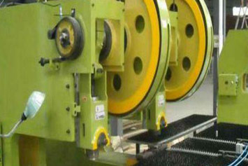 沈陽(yáng)二手設備翻新噴漆哪種漆適合？市場(chǎng)調查結果揭曉